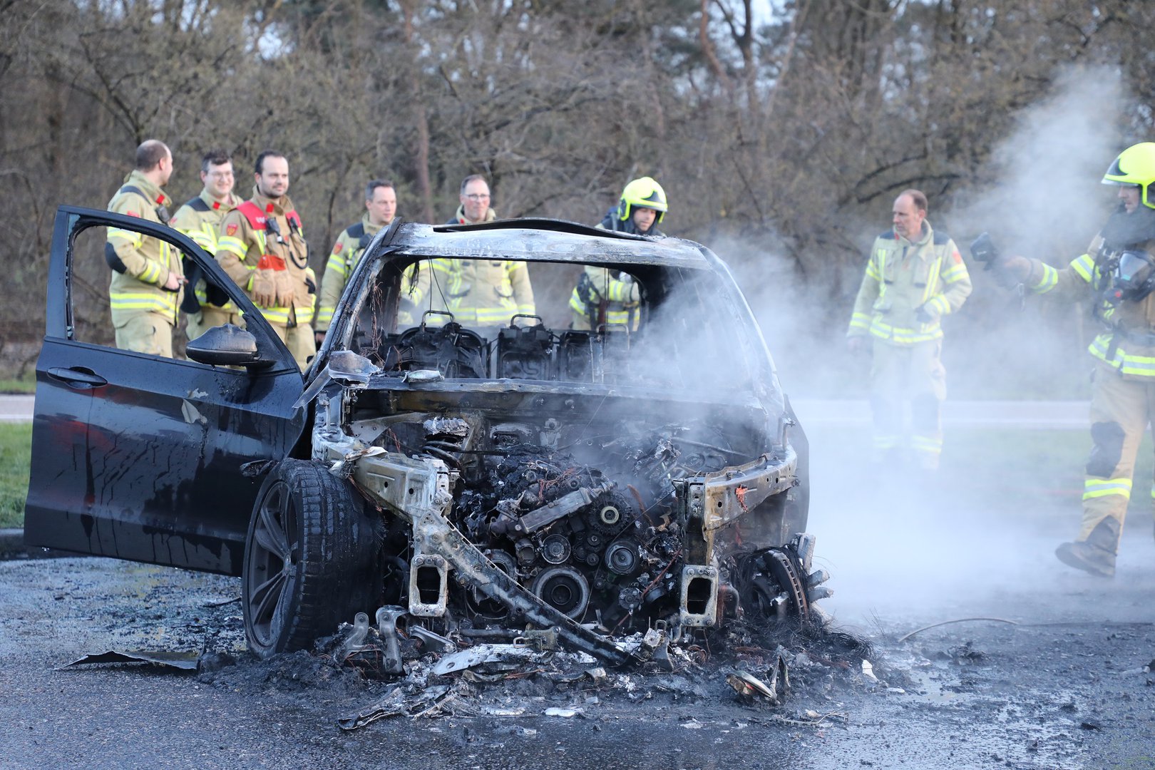 Auto volledig uitgebrand door technisch mankement