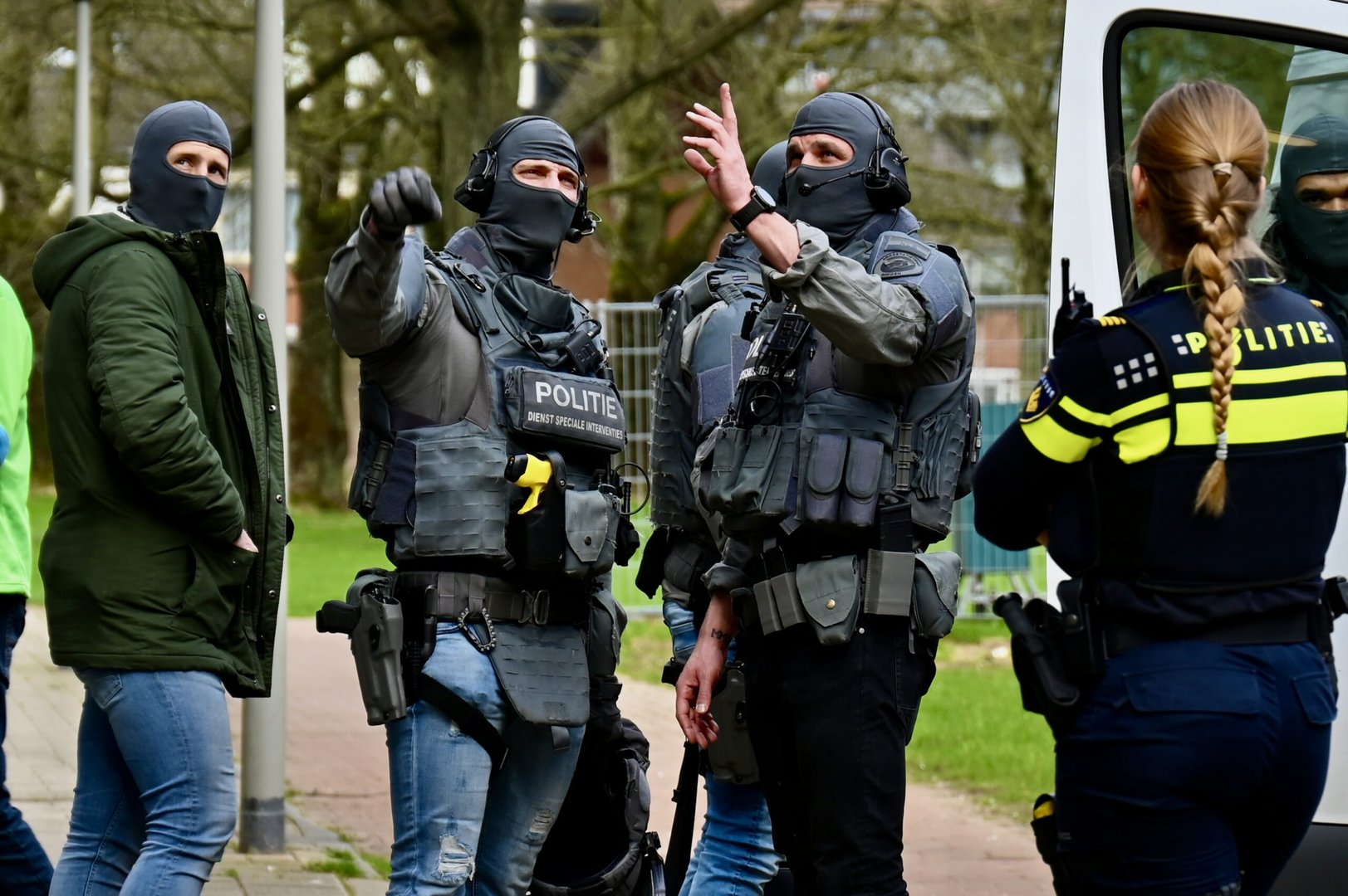 DSI doet inval in flatwoning in Arnhem-Zuid