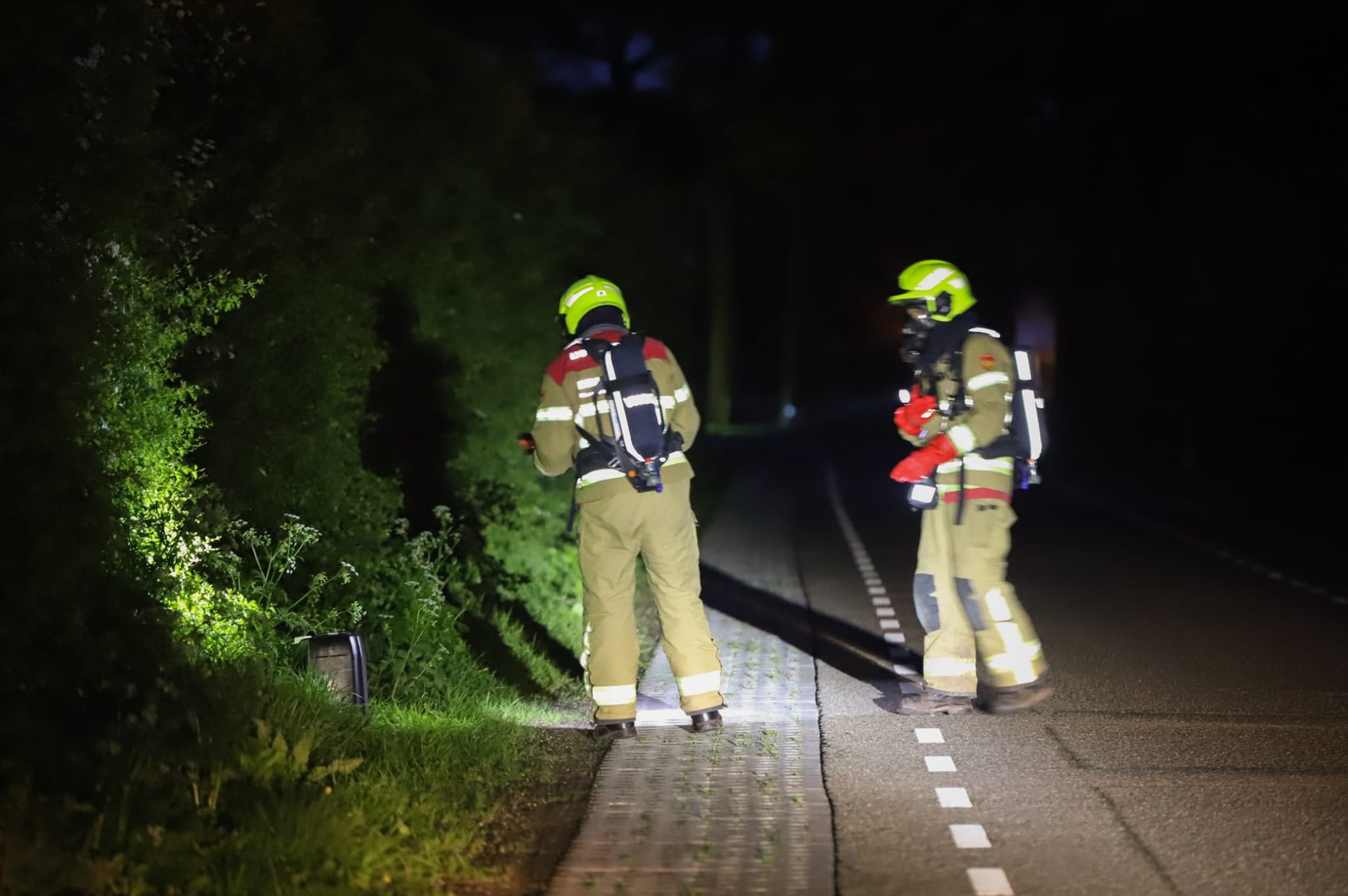 Vaten met drugsafval aangetroffen