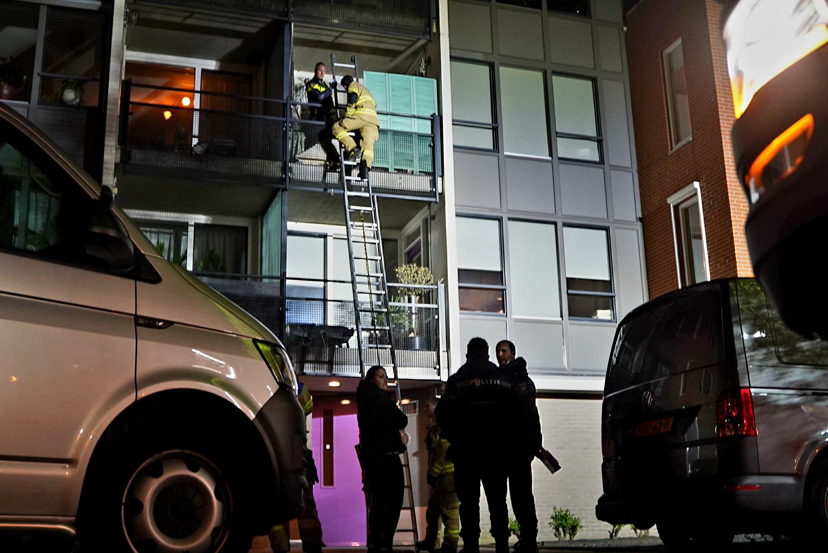 Groot politieonderzoek in appartement