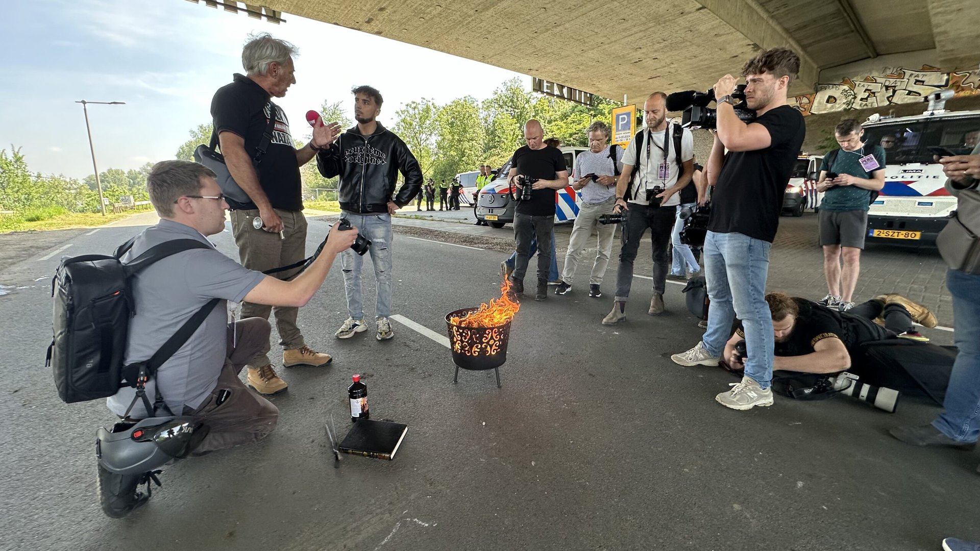 Wagensveld slaagt er na eerdere mislukte poging in koran te verbranden in Arnhem