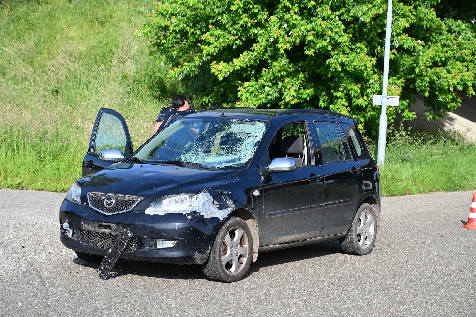 Wielrenner zwaargewond nadat hij geschept wordt door auto