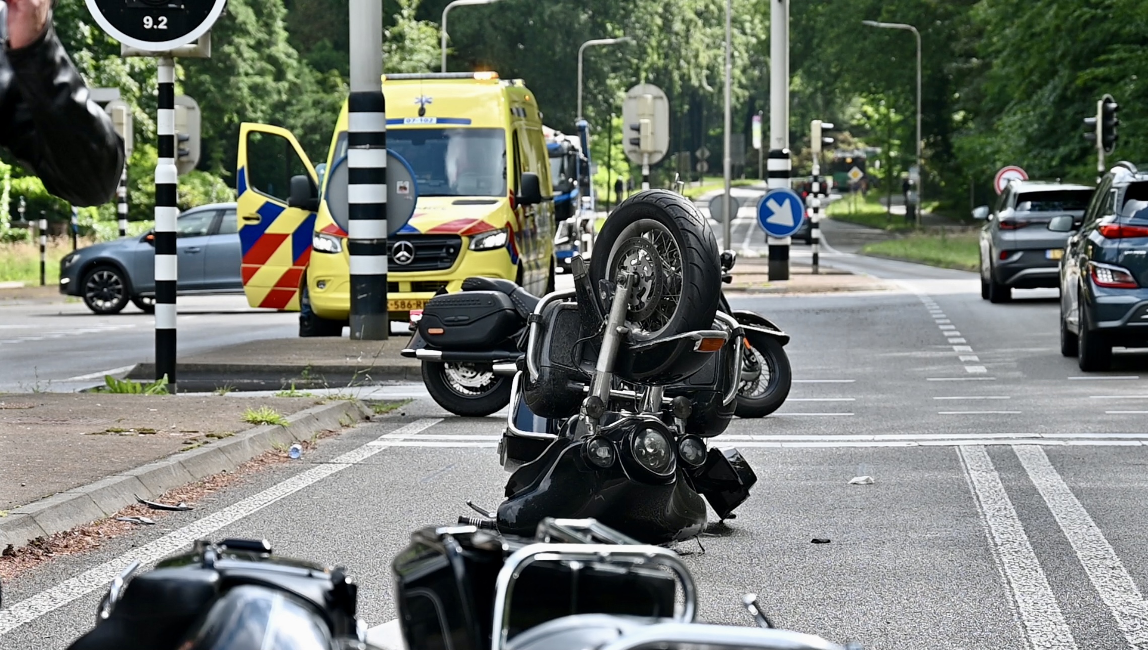 Motor op z’n kop na ongeval