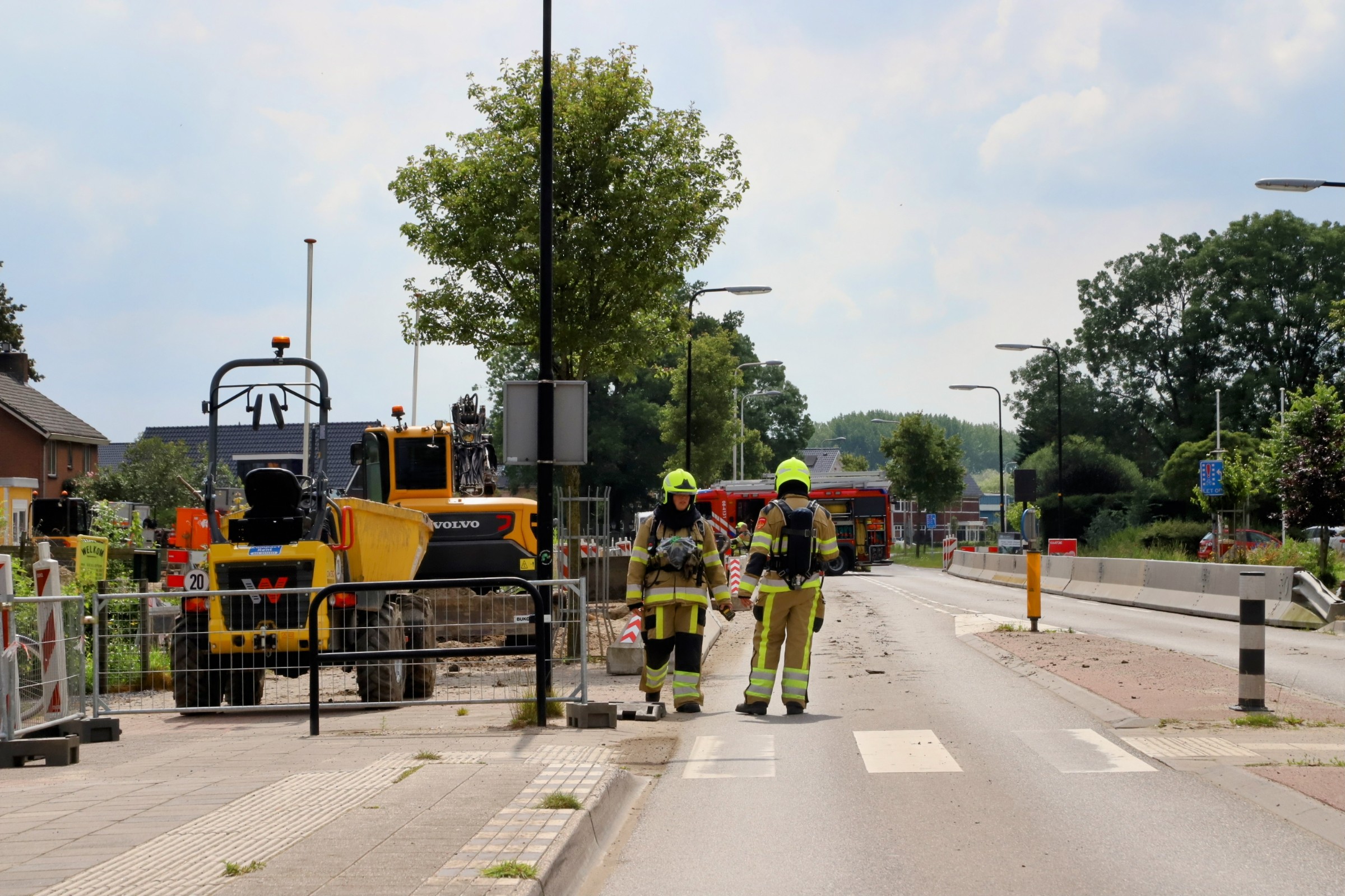 Gaslek door graafwerkzaamheden, weg afgesloten