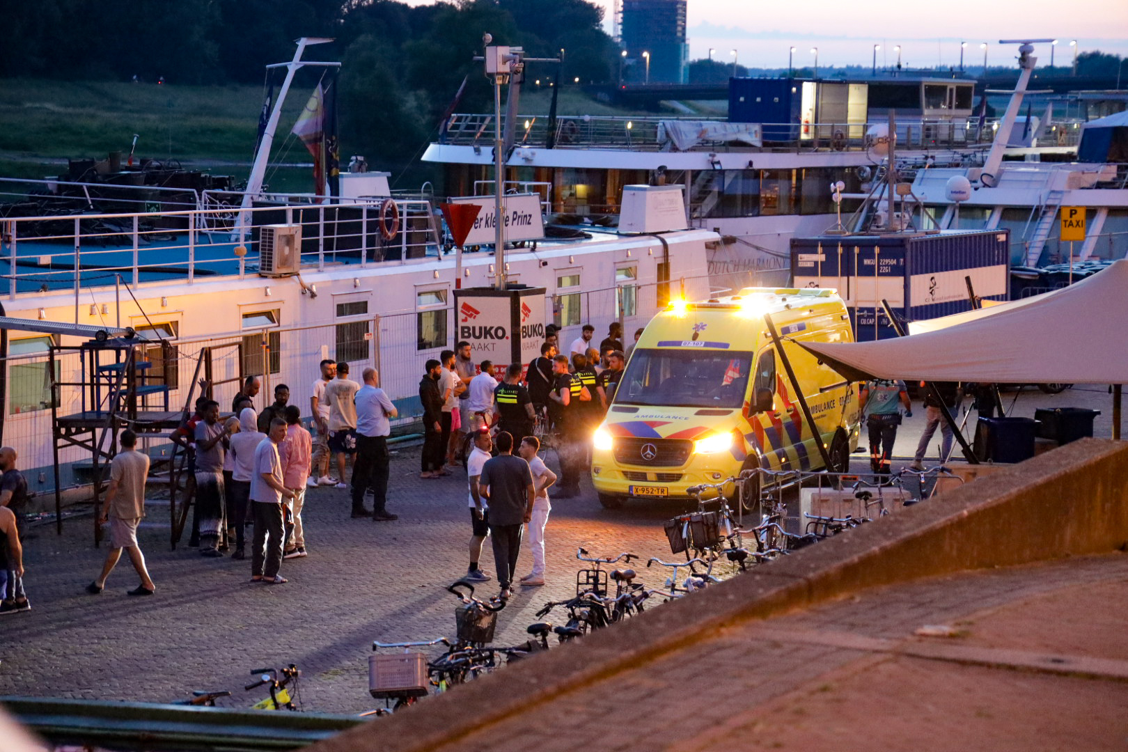 Steekpartij op asielschip in Arnhem