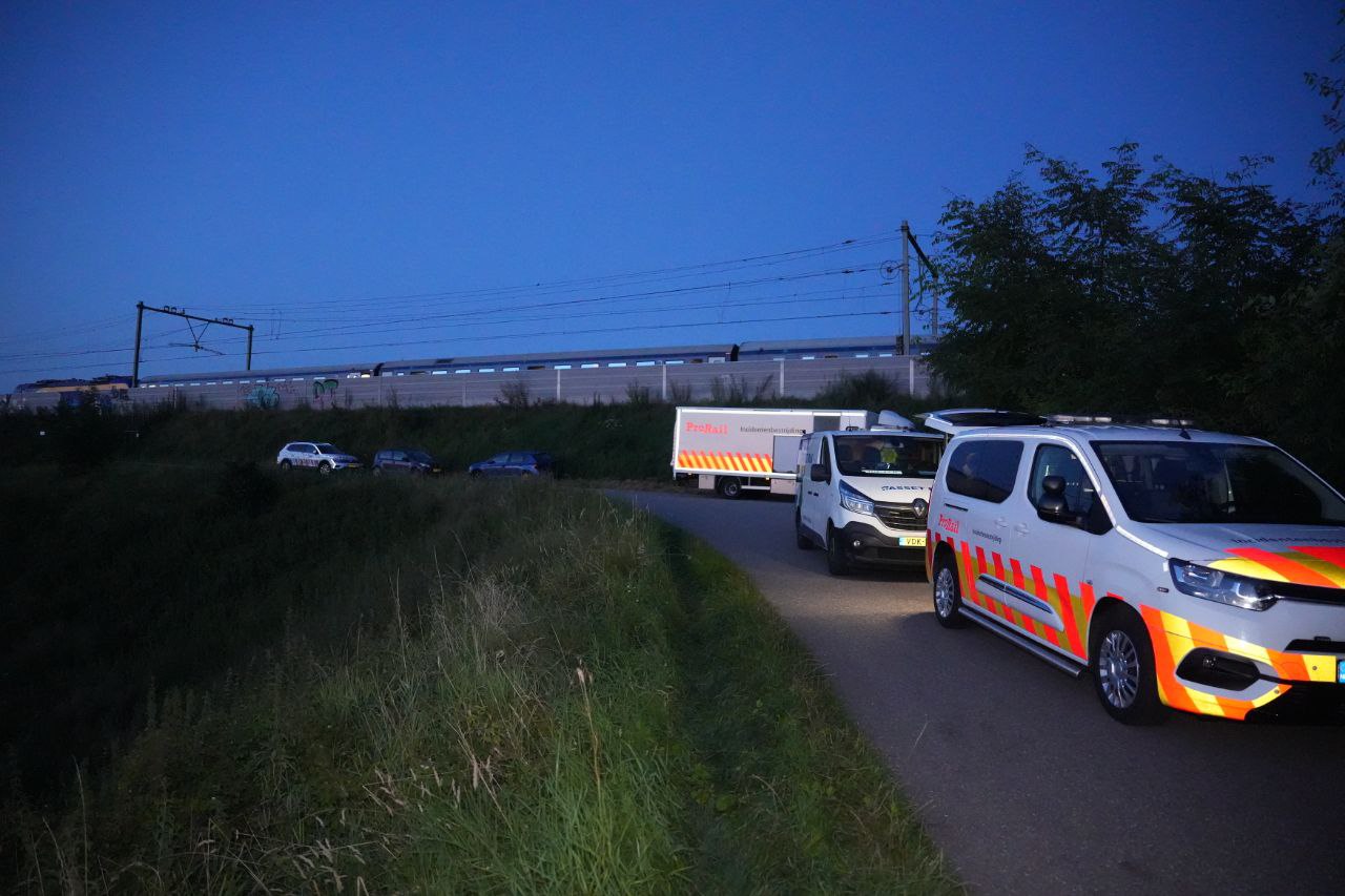 UPDATE: Internationale nachttrein strandt tussen Arnhem en Nijmegen: 600 passagiers worden geëvacueerd