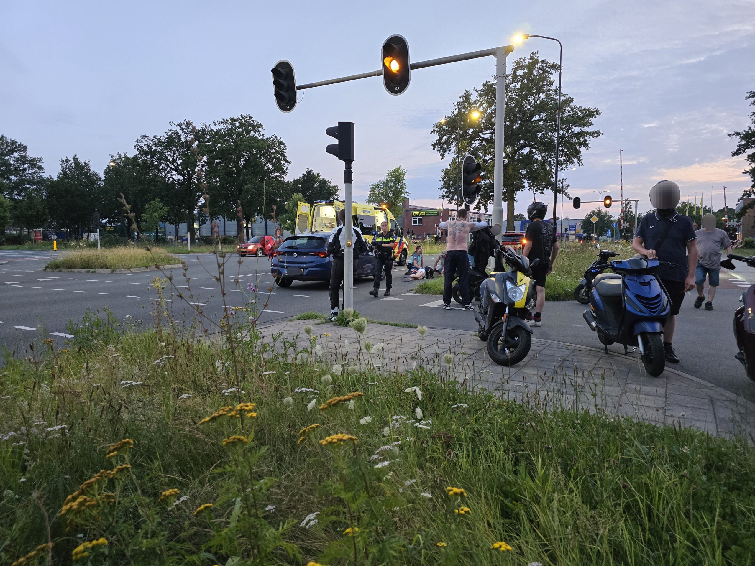 Aanrijding tussen scooter en auto