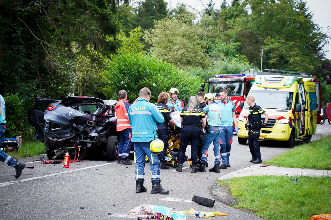 Drie gewonden na ernstig ongeval