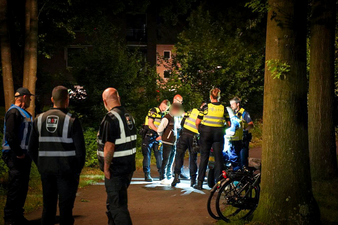 Tiener met ‘pistool’ gearresteerd op Oranjerotonde