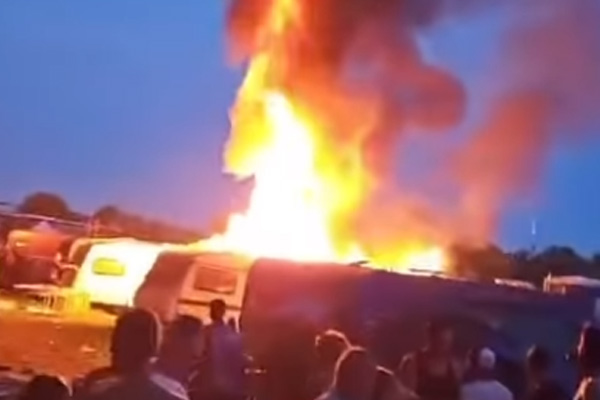 Caravans in brand op camping bij Zwarte Cross