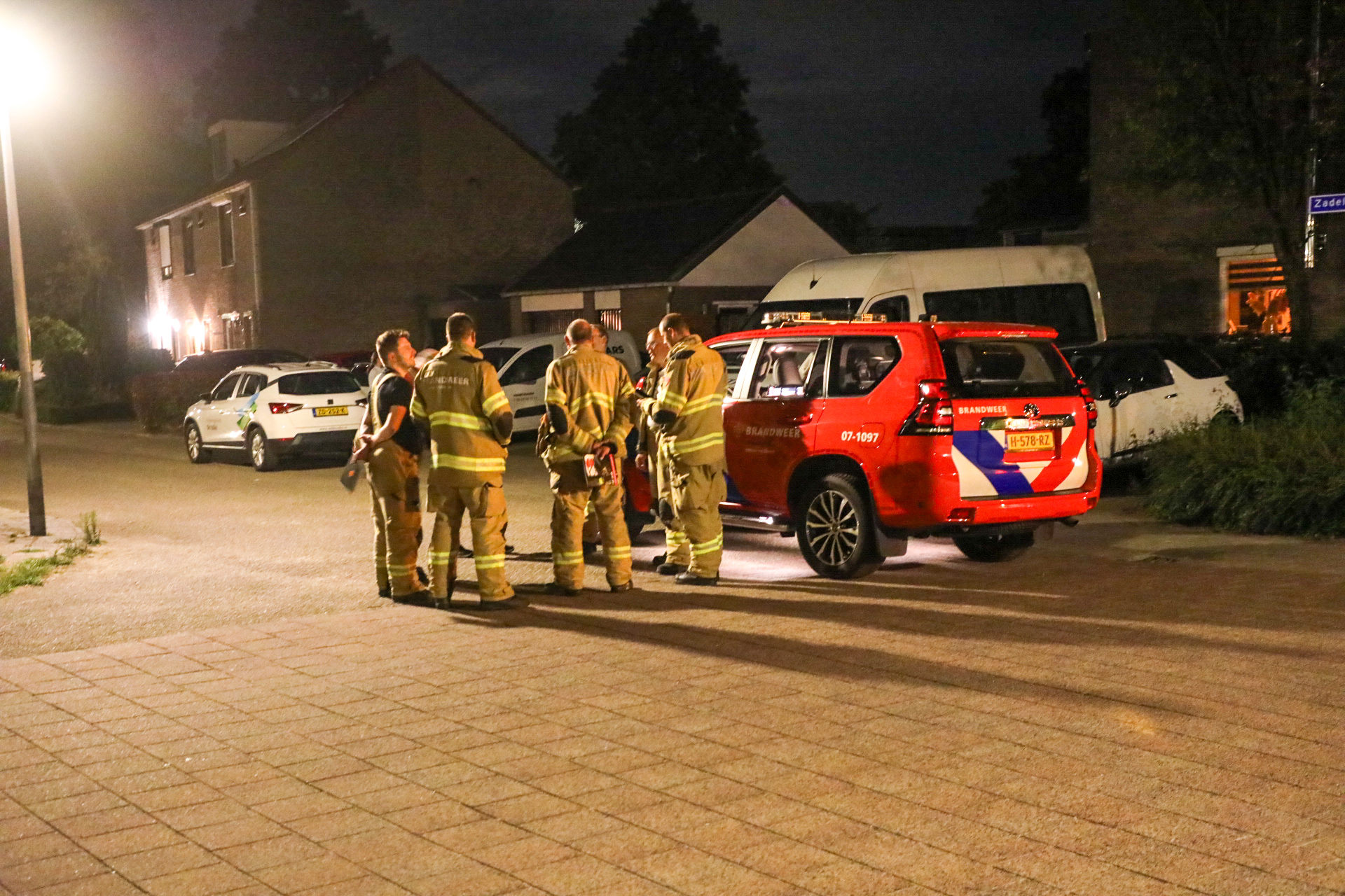 Brandweer speurt in woonwijk naar vreemde lucht