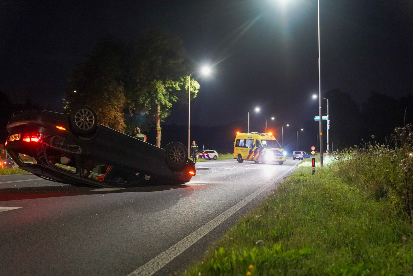 Veel schade na ongeval tussen twee auto’s, niemand gewond