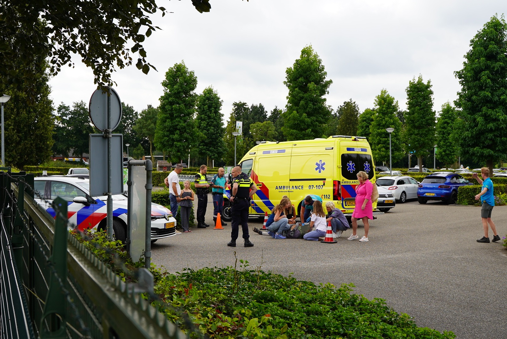 Man in scootmobiel gewond na ongeval op parkeerplaats tuincentrum