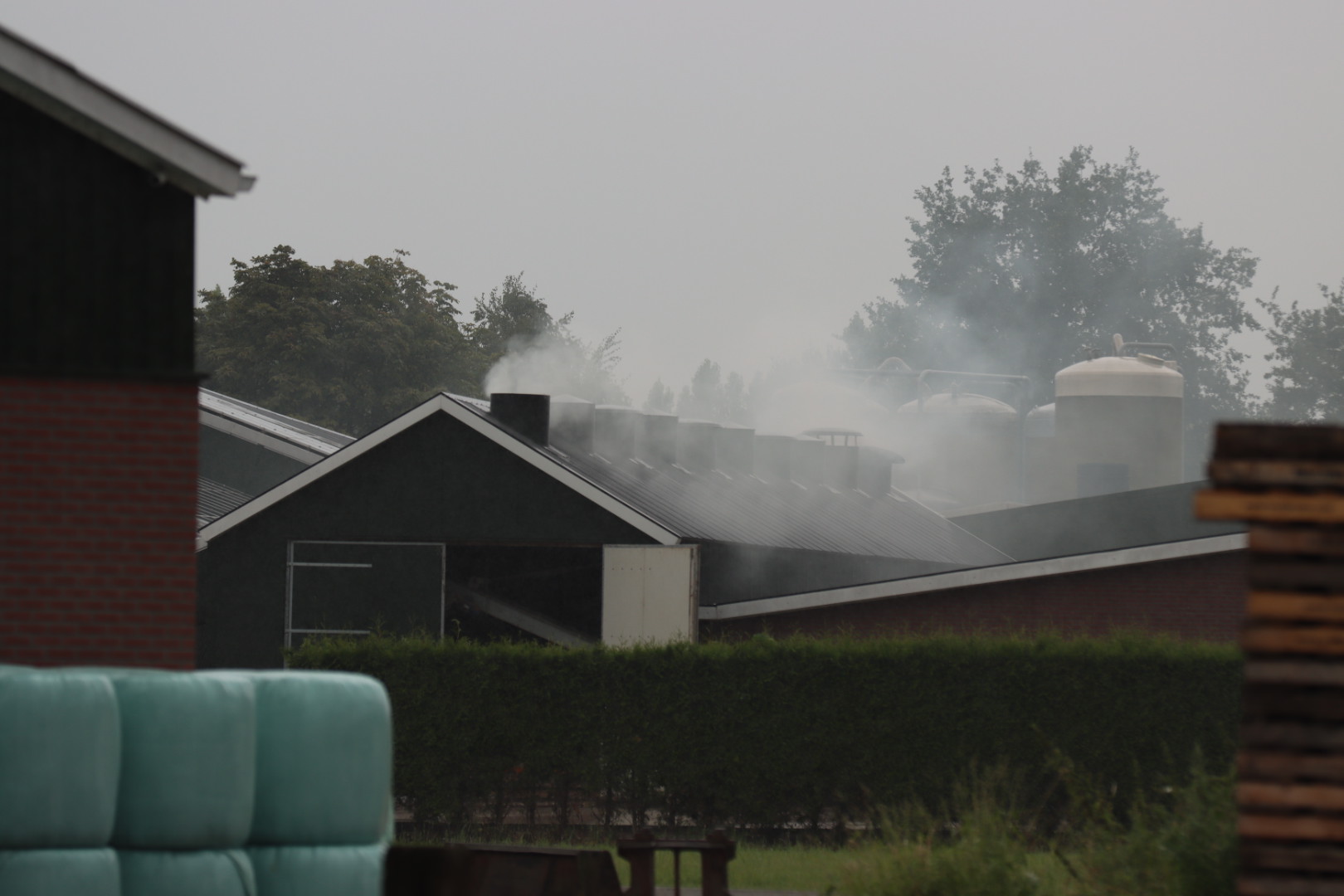 Brand in agrarische schuur snel onder controle