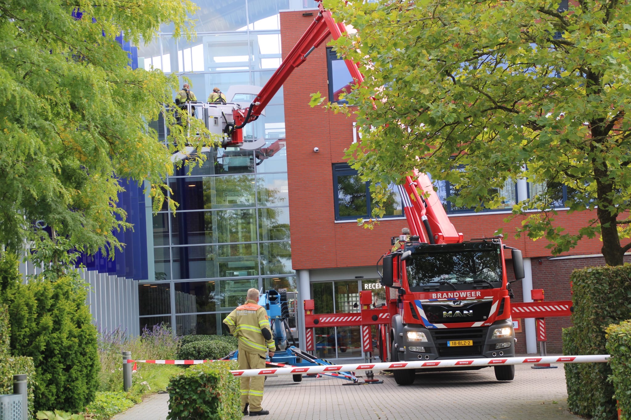 School ontruimd na brand in lichtbak