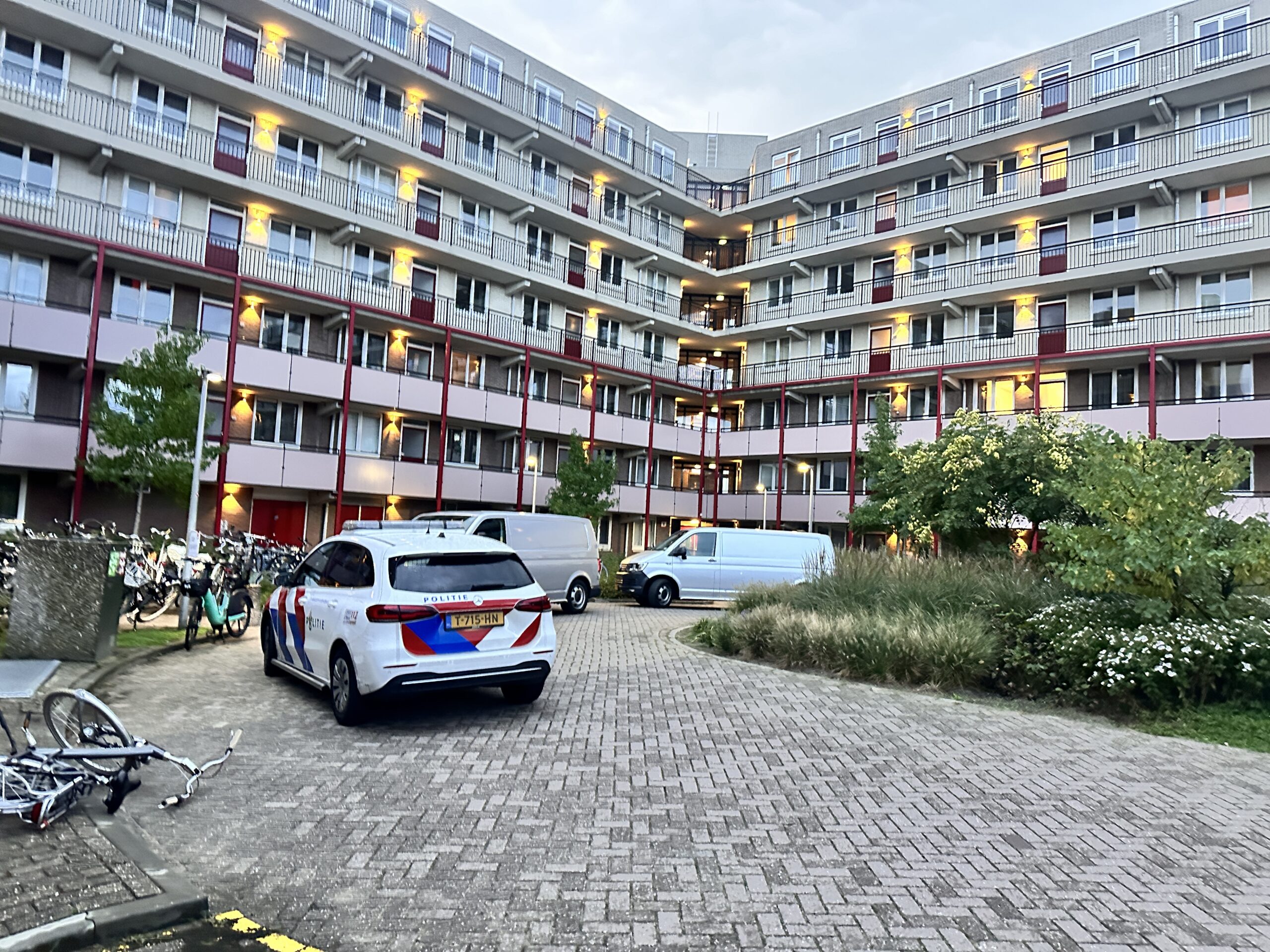 Forensische opsporing onderzoekt incident in appartement