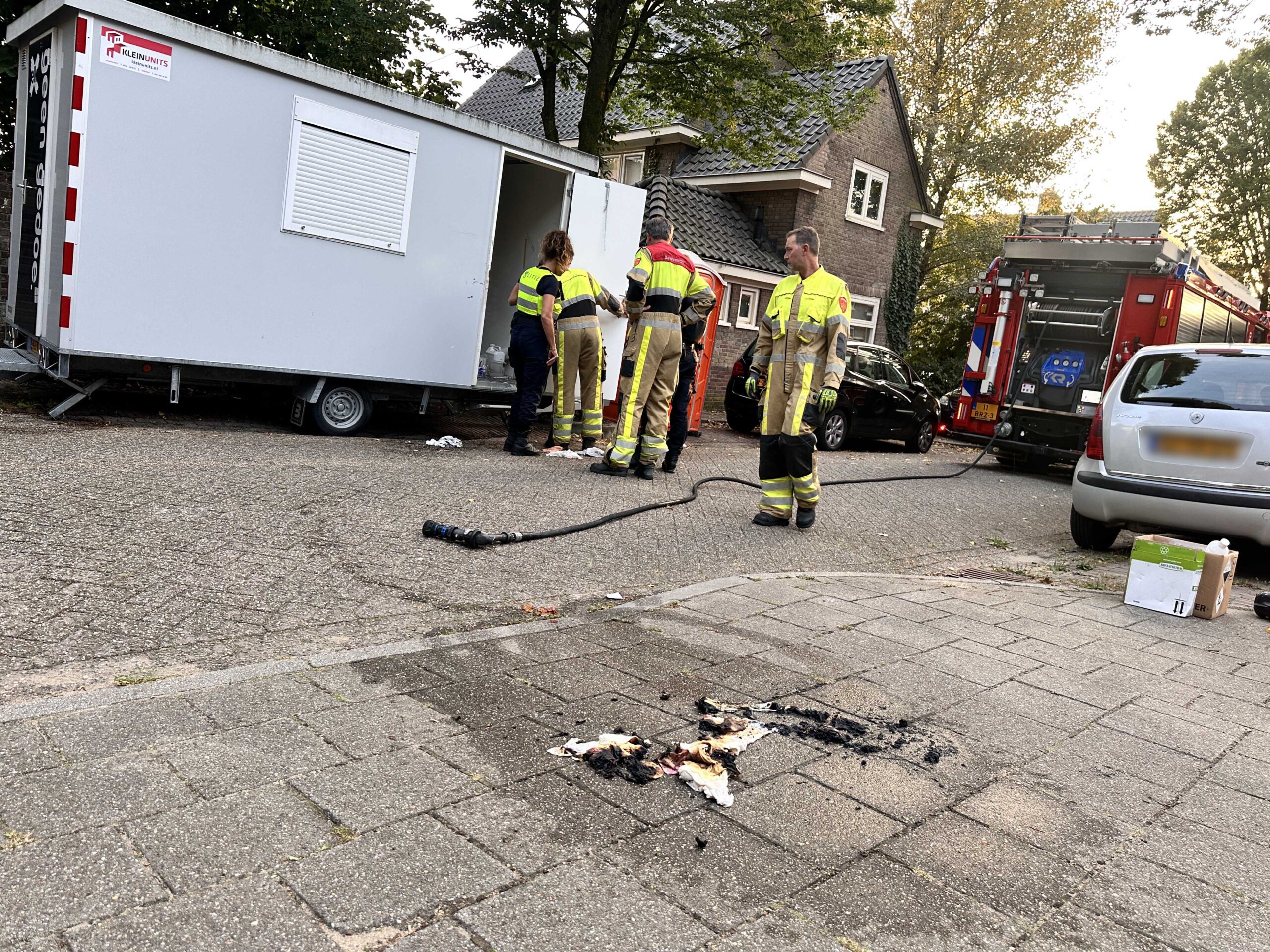 Brandweer rukt uit voor brand in schilderskeet