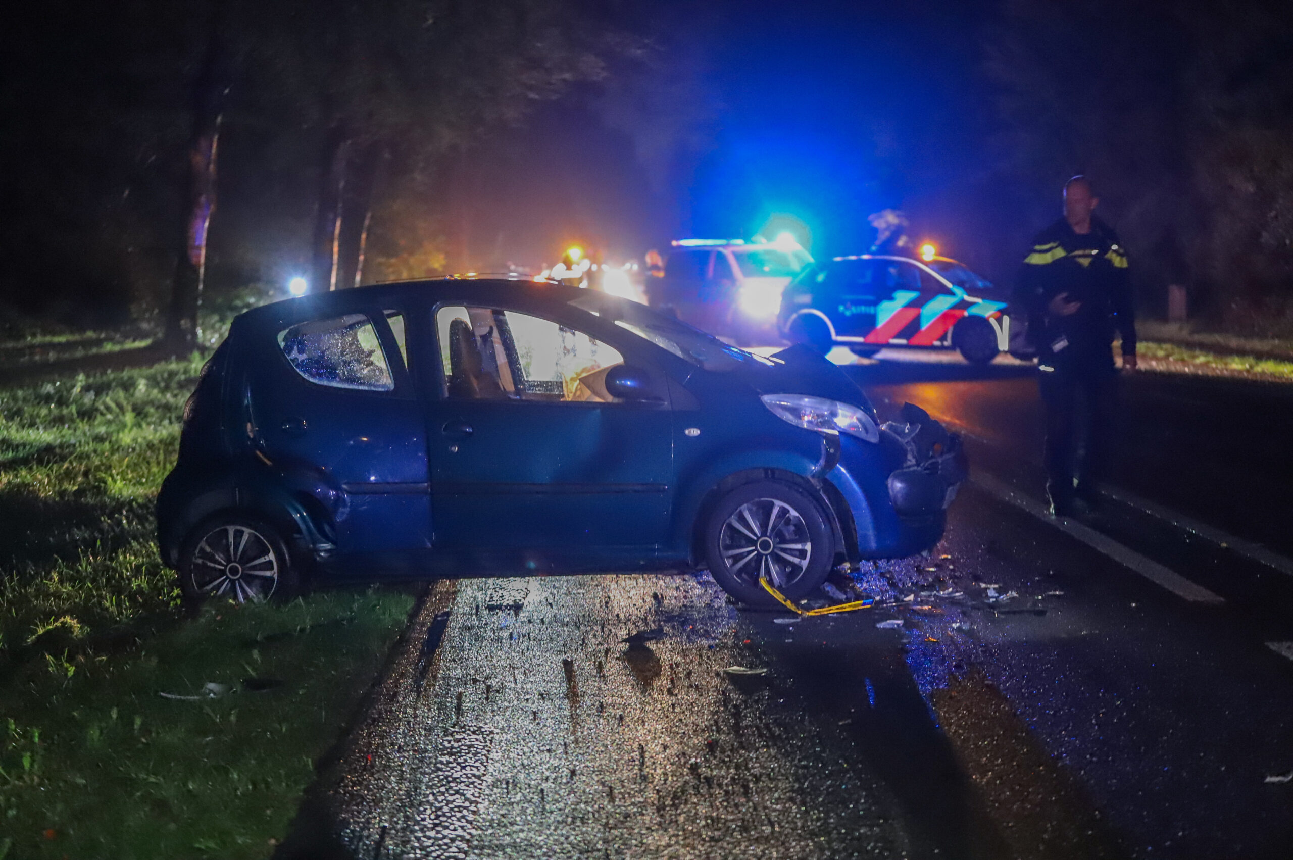 Afslaande auto aangereden: verkeer ontregeld