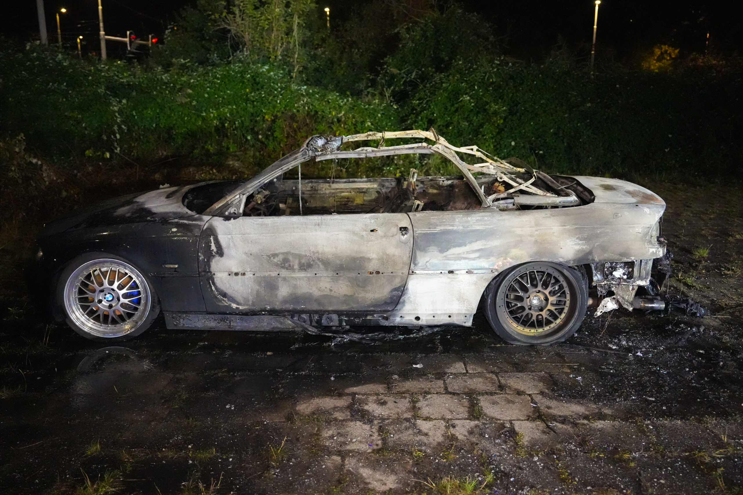 Opnieuw autobrand in Arnhemse wijk Presikhaaf