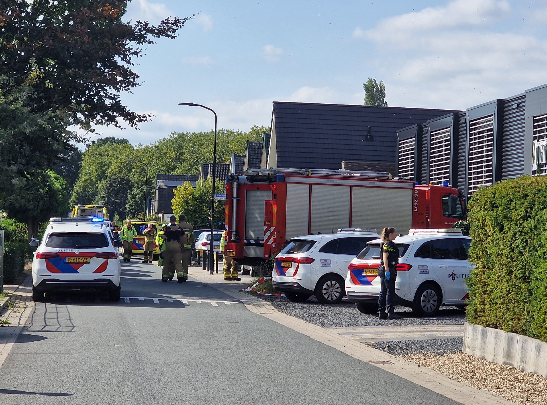 Politie komt voor reanimatie in Apeldoorn en treft vrouw met schotwond in hoofd