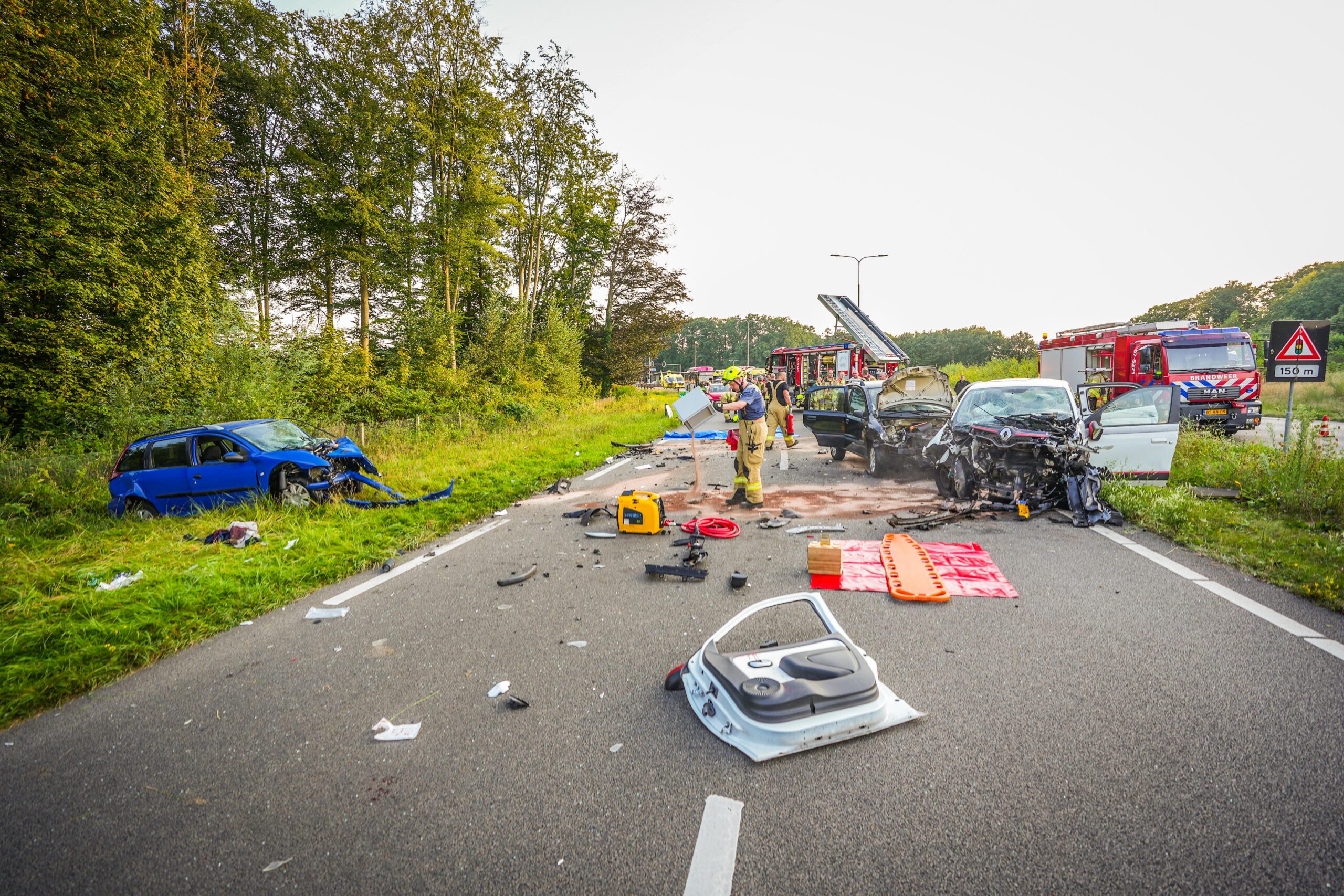 Spookrijder veroorzaakt ernstig ongeval bij Dieren, twee zwaargewonden