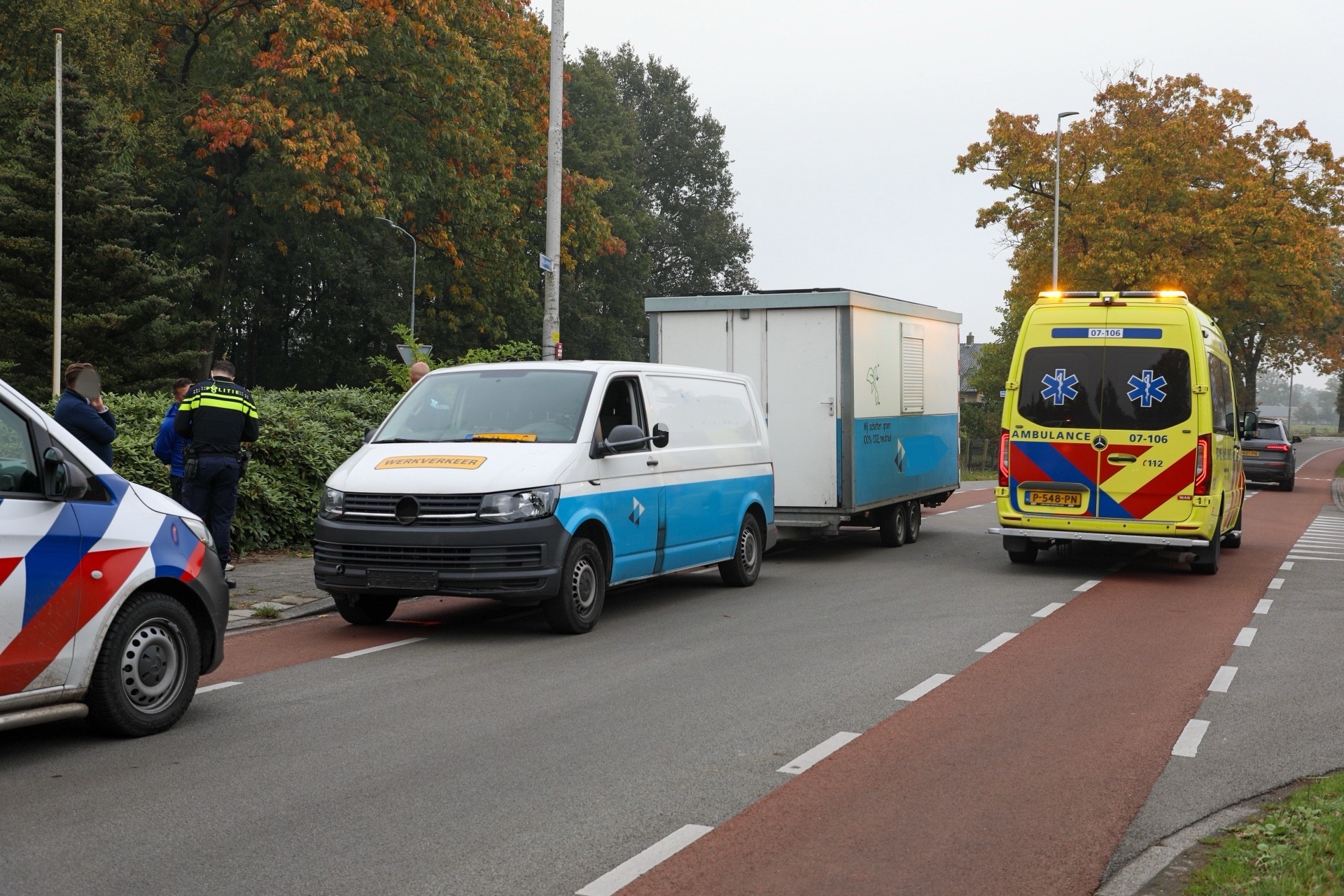 Kind gewond na aanrijding door bestelbus