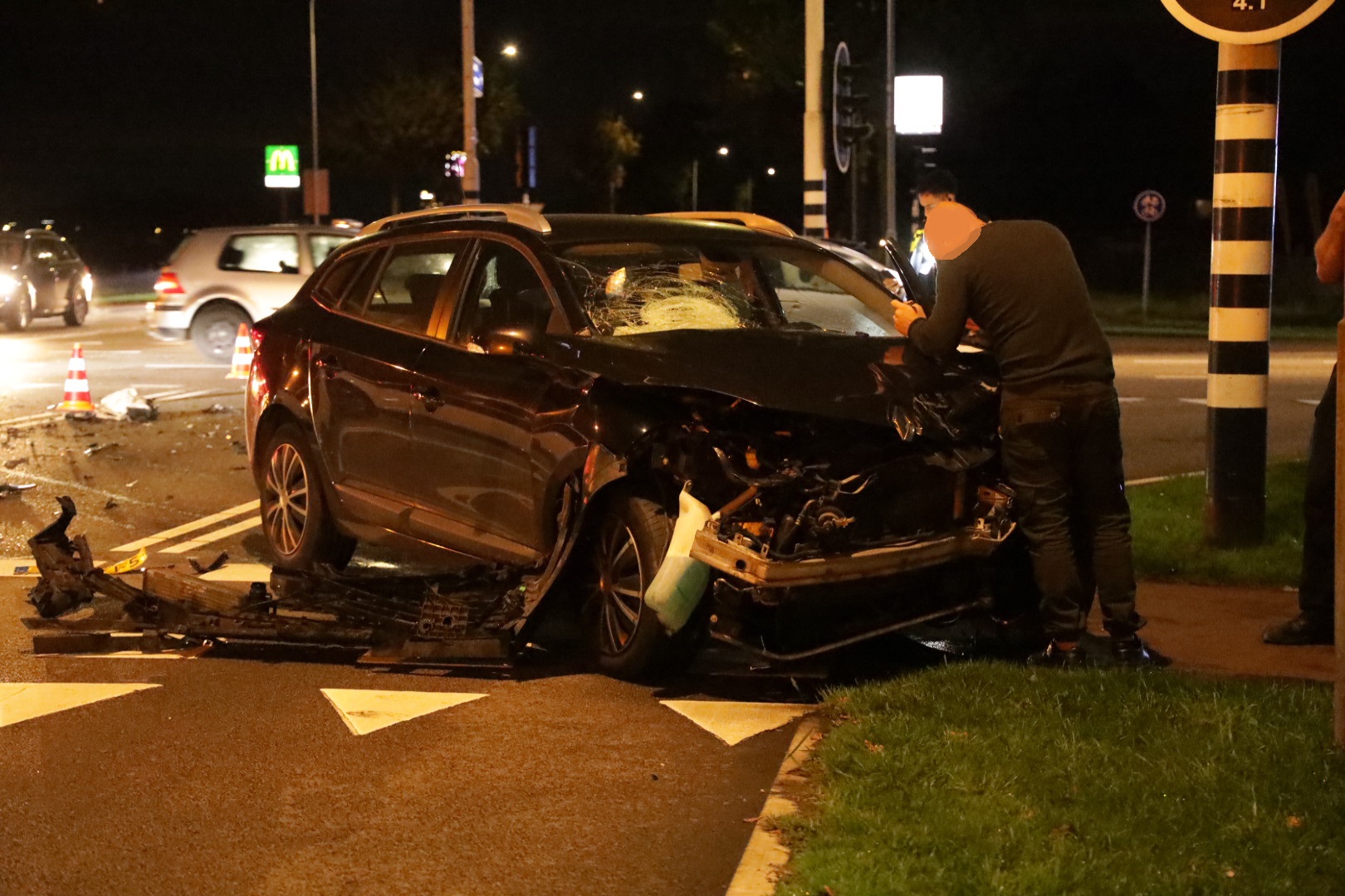 Veel schade na ongeval door uitgevallen verkeerslichten