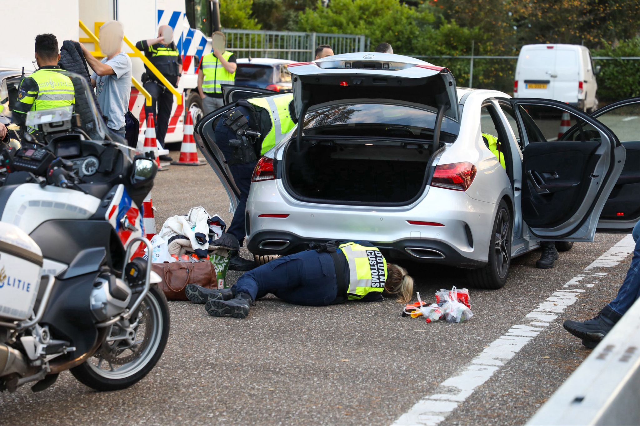 Grote politiecontrole:159.000 euro geïnd en 25 auto’s in beslag genomen