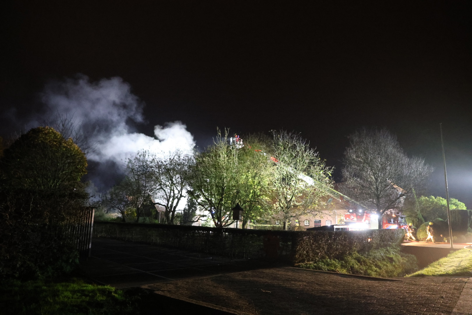 Forse schade na brand in bijgebouw