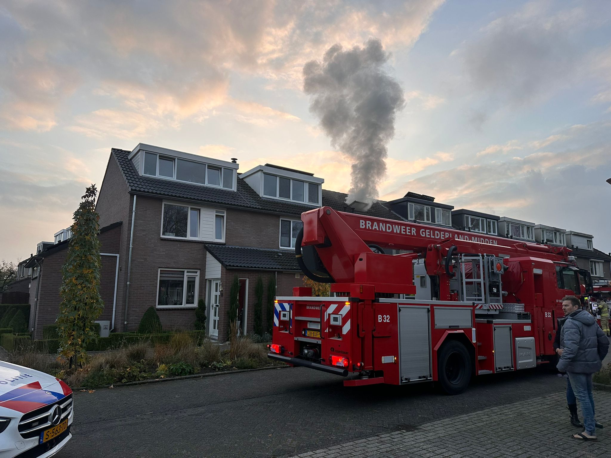 Brandende kaars veroorzaakt zolderbrand in Westervoort