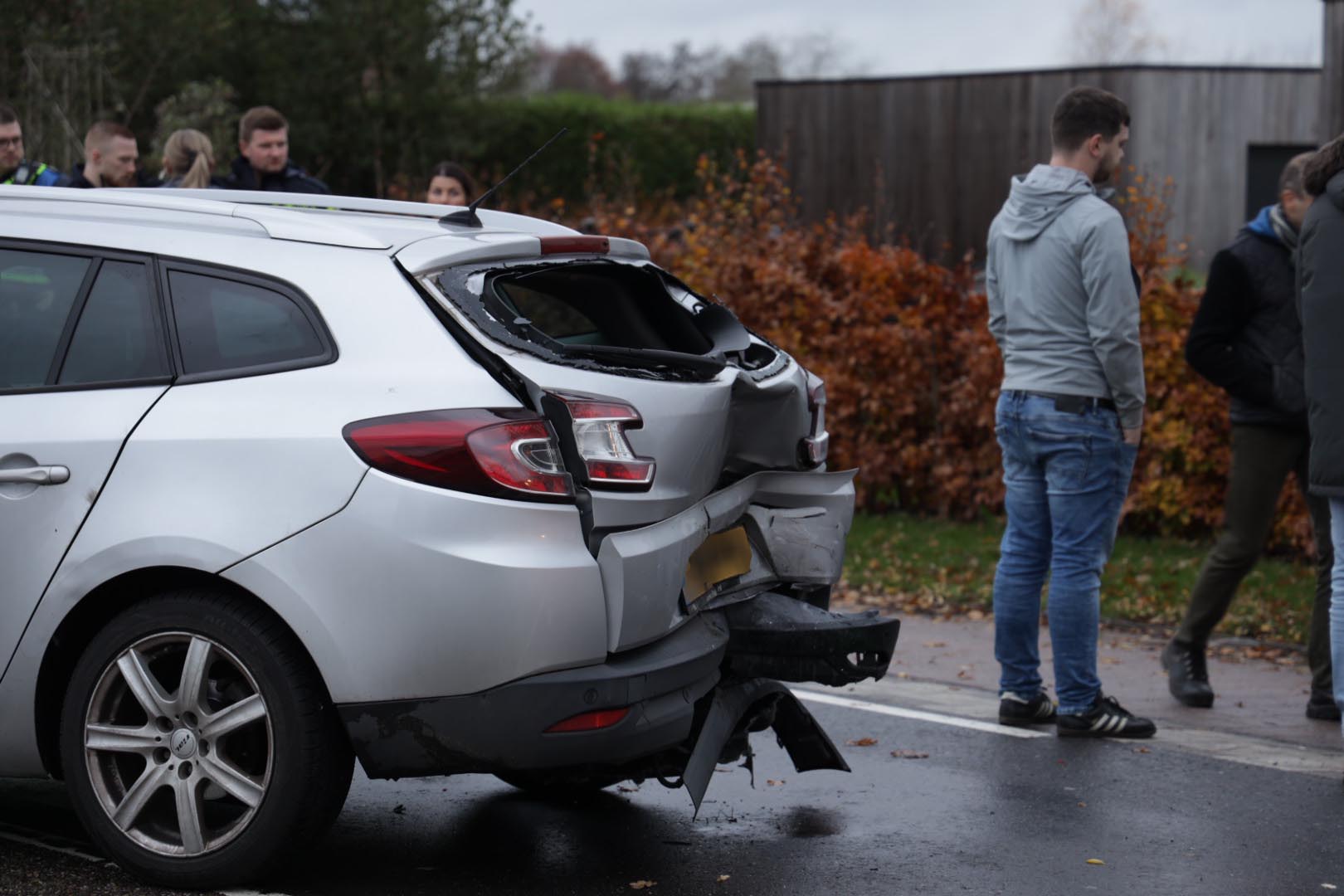 Flinke schade na kop-staartbotsing