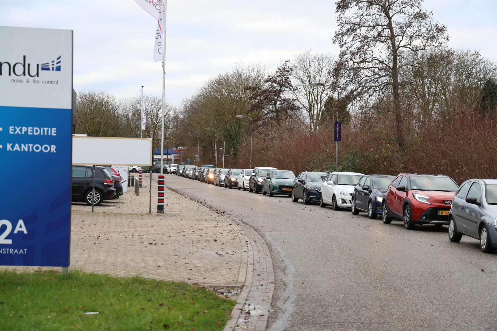 Twee pompen in storing tijdens tank-actie van €1,11 per liter