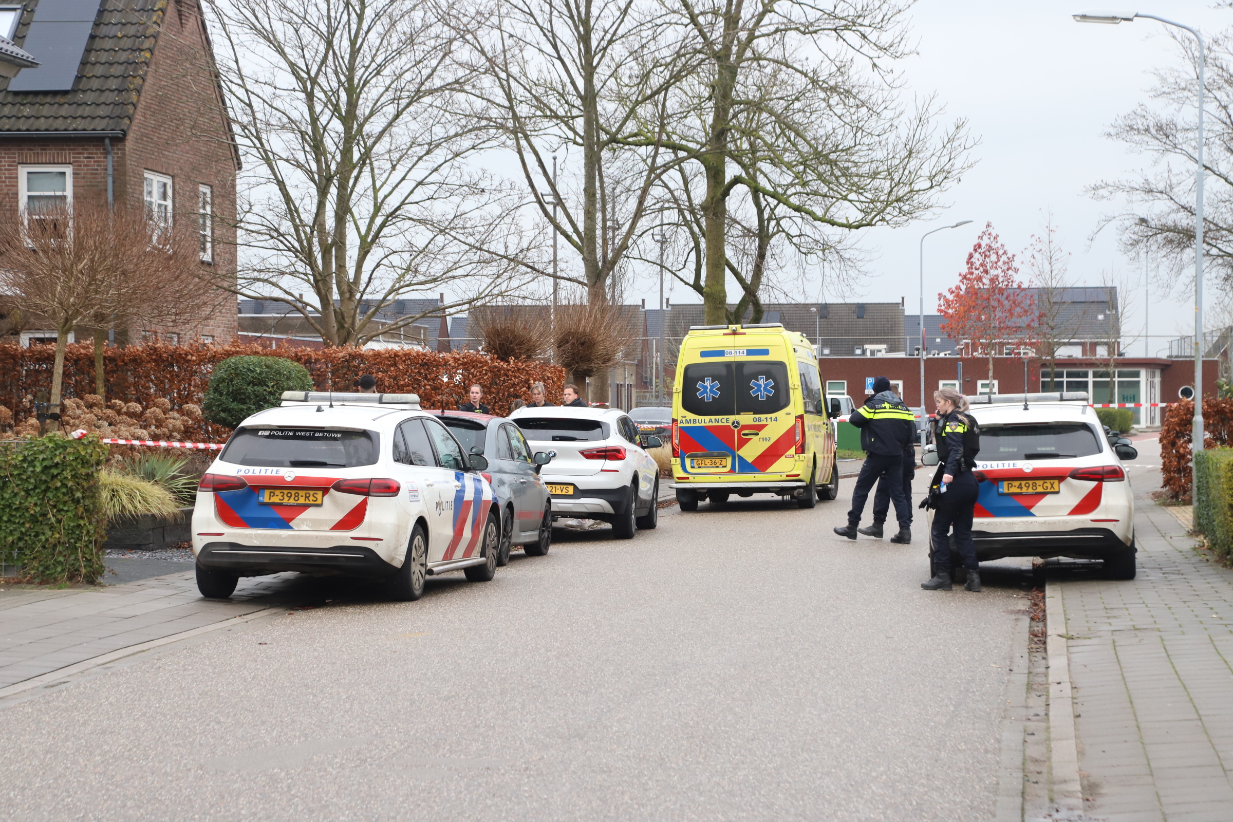 Straat afgezet na melding van steekpartij