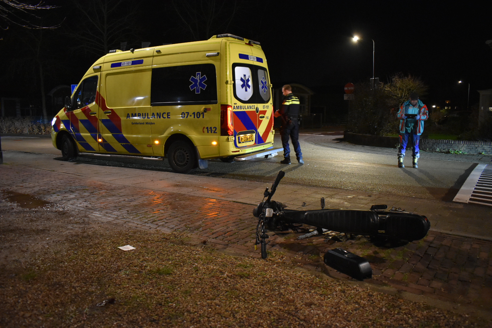 Tiener op fatbike aangereden door auto