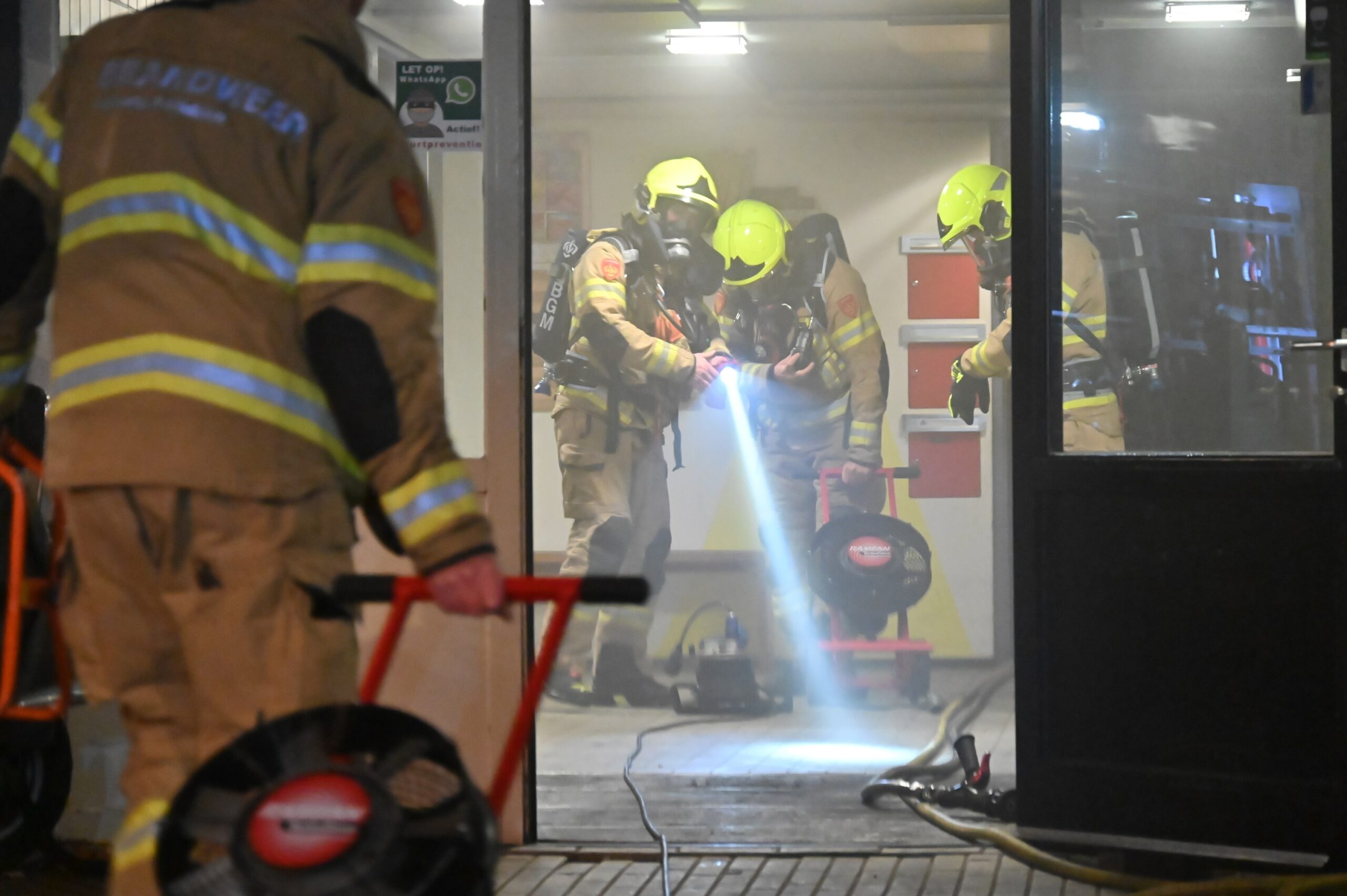 Scooter in brand gevlogen in kelderbox