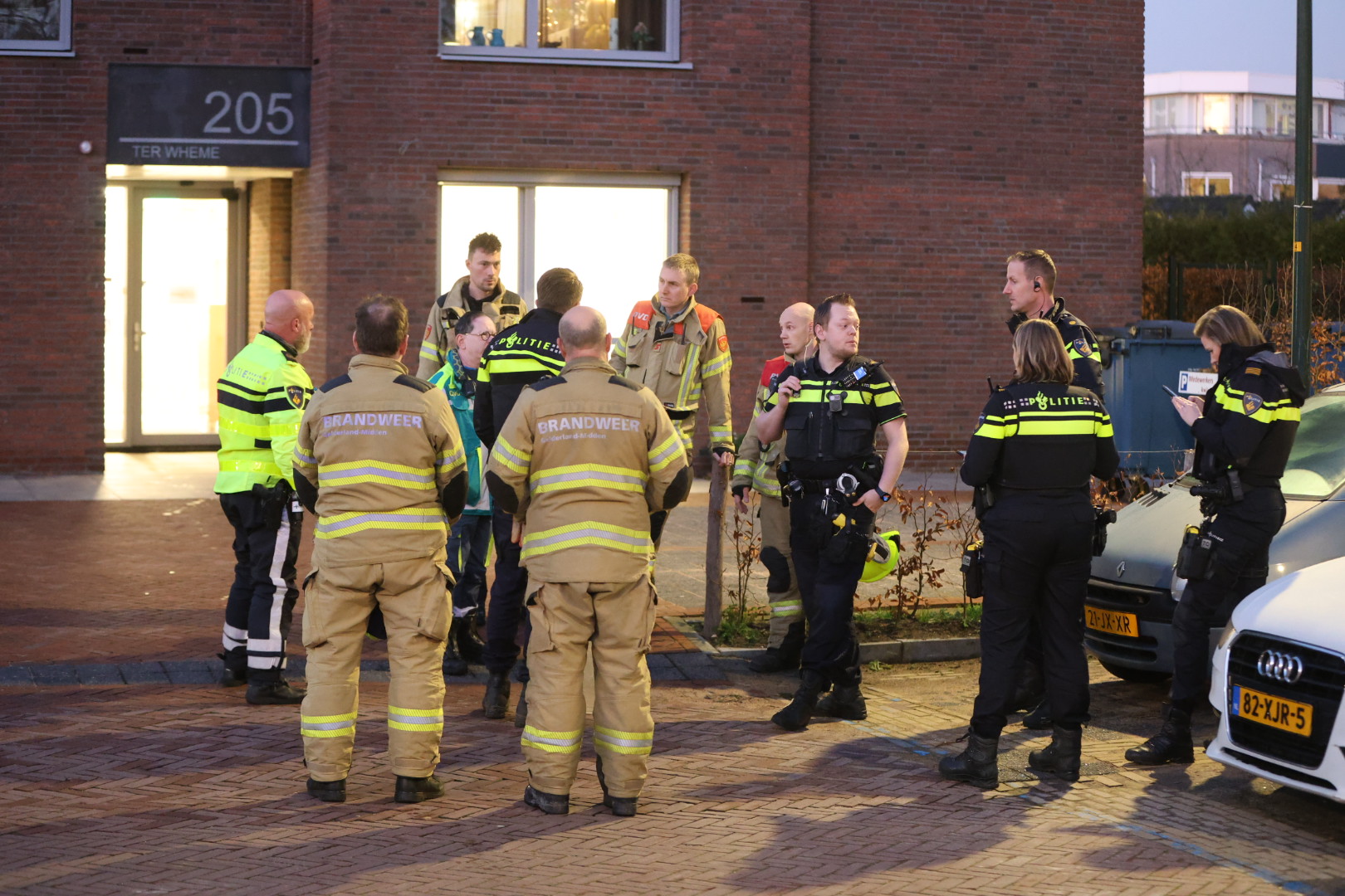 Persoon sticht brand in wooncomplex voor ouderen